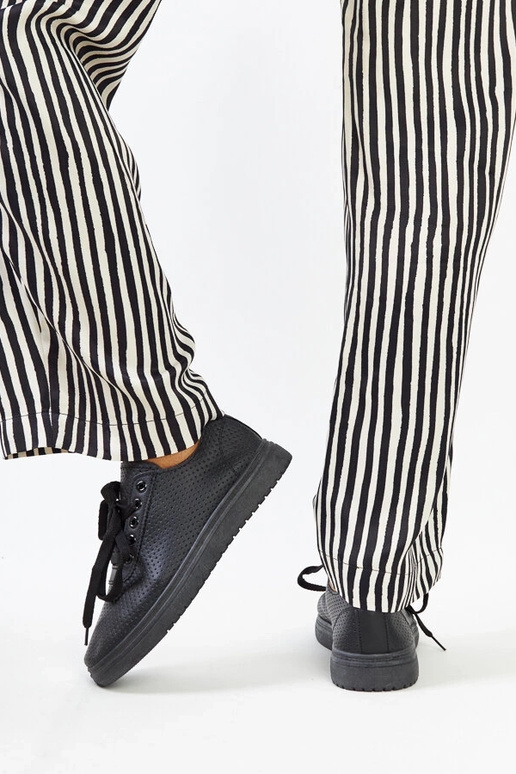 Schwarze Segana-Sneakers mit... Schwarze Segana-Sneakers mit...