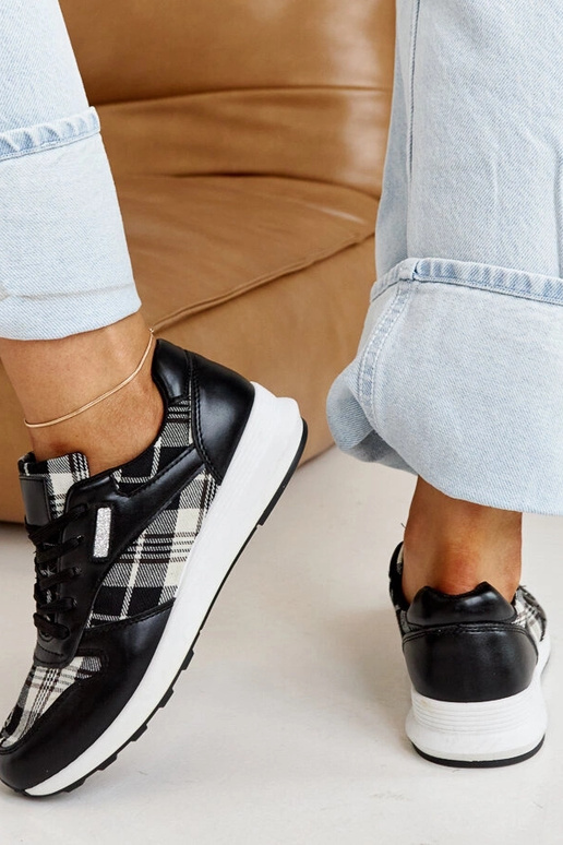 Afifah – Schwarze, karierte Sneaker Afifah – Schwarze, karierte Sneaker