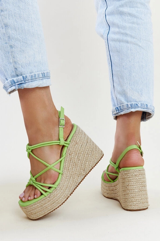 Grüne Mara-Keilsandalen