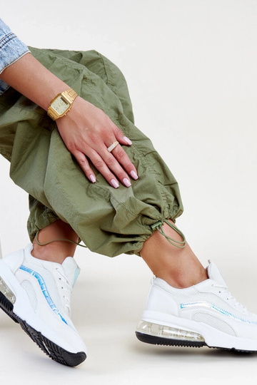 Weiße Sneakers mit... 2