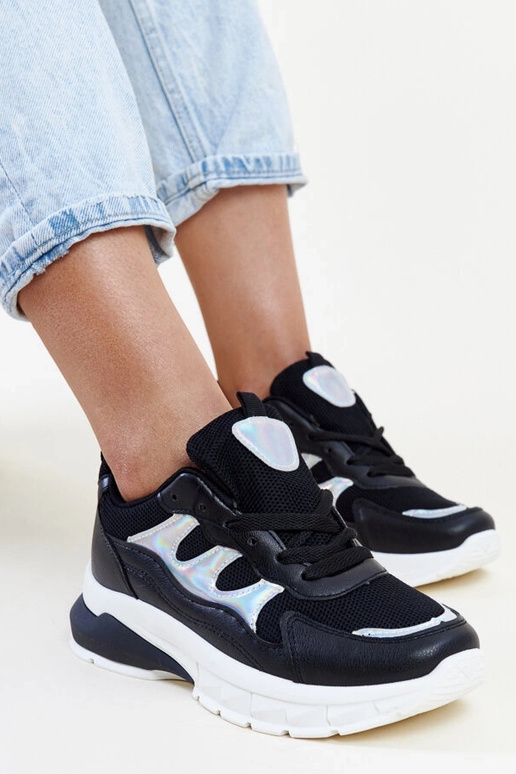 Schwarze Sneaker mit dicker Sohle Matea