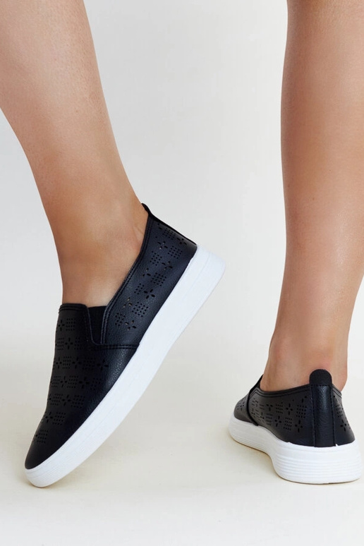 Schwarze Slip-On-Sneakers „Hilal“