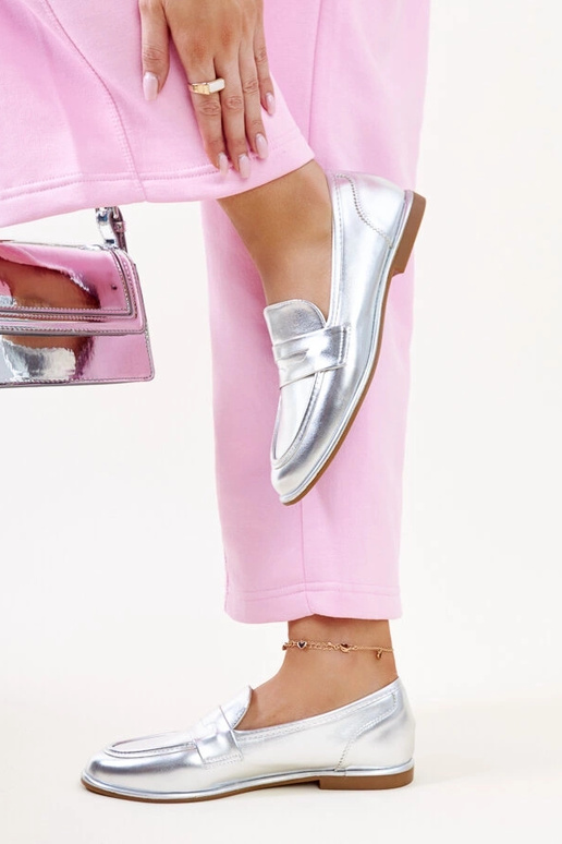 Nasia – Klassische Loafer in Silber Nasia – Klassische Loafer in Silber
