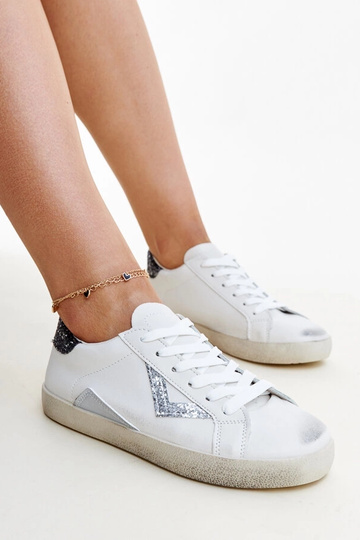 Weiße Sneaker mit...