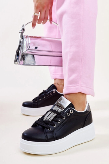 Schwarze und silberne Sneakers mit Zirkonia von Maurizia