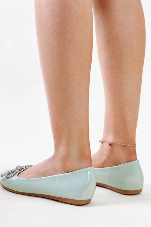 Grüne Ballerinas aus Lackleder mit... Grüne Ballerinas aus Lackleder mit...