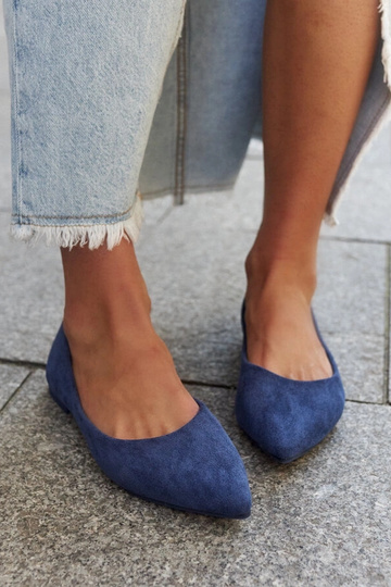 Mays Ballerinas mit spitzer Spitze