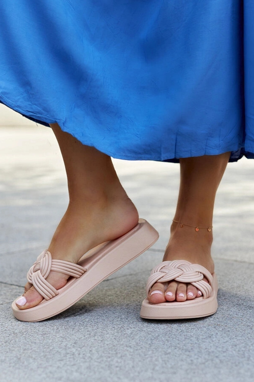 Beige Gummi-Flip-Flops Ferrei Beige Gummi-Flip-Flops Ferrei