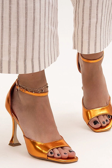 Glänzende Sandaletten mit... 2