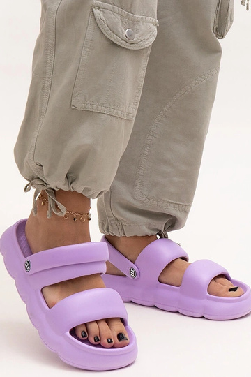 Leichte Schaum-Sandalen in...