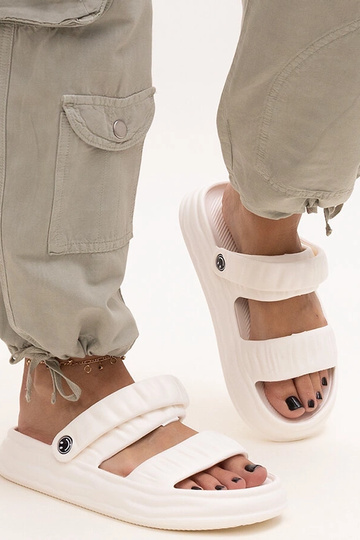 Coreia weiße Schaum-Sandalen mit Raffung 2