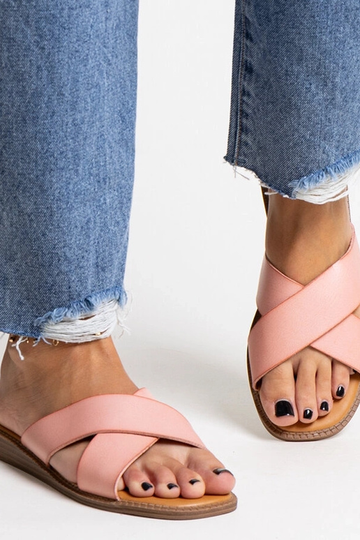 Rosa Flip-Flops aus Ökoleder Klementyna