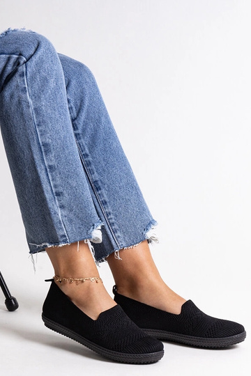 Shadhi – Schwarze...