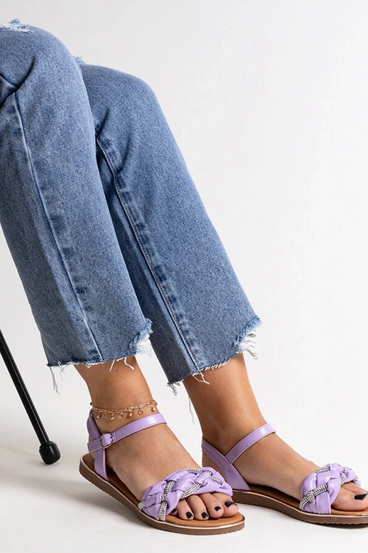 Lila Sandalen mit Zirkonia verziert...