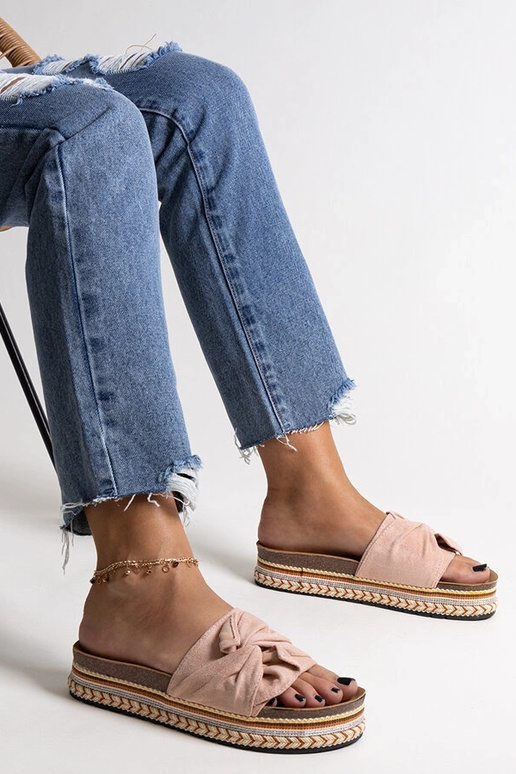 Klobige rosa Flip-Flops mit...