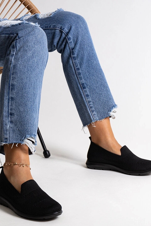 Schwarze Sneaker mit Schaumstoffsohle...