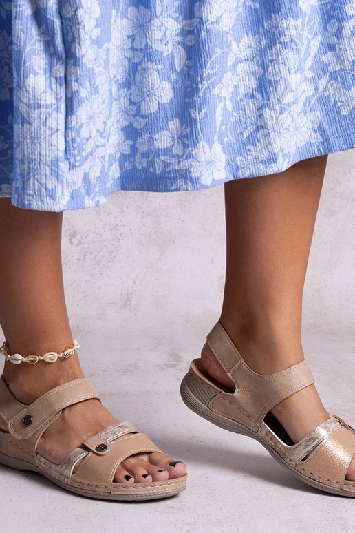 Huri, Braune Plateausandalen