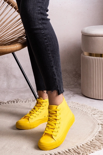 Gelbe High-Top-Sneakers... 2