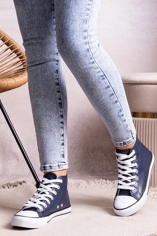 Dunkelblaue hohe Sportschuhe aus...