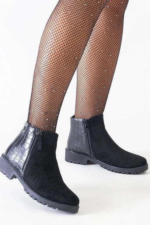 Schwarze Knöchelstiefel mit...