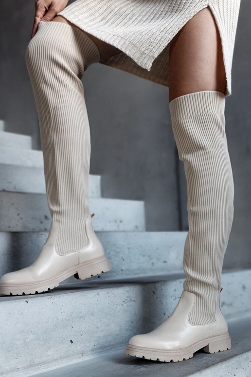 Beige lange Stiefel mit elastischem...