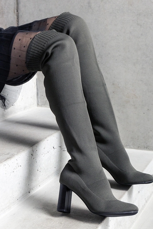 Grüne Schlupfstiefelette mit...