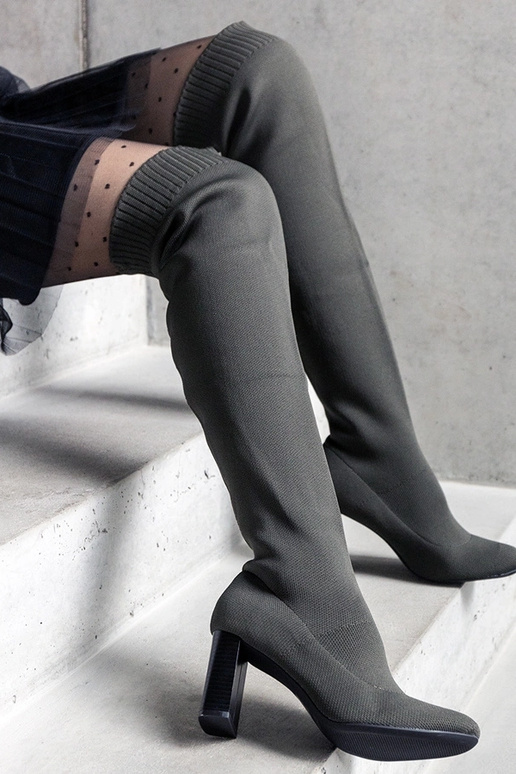 Grüne Schlupfstiefelette mit...