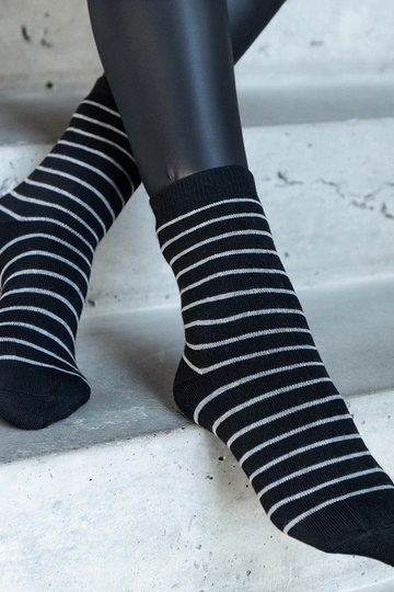 Schwarz-weiße warme Socken Sella