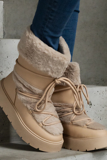 Beige isolierte... 2