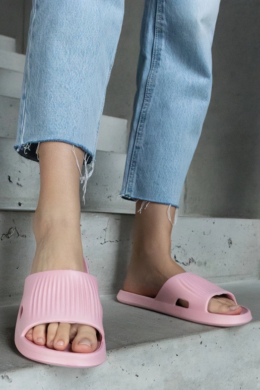 Hausschuhe aus Schaumstoff in Rosa...