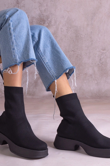 Schwarze Stiefeletten mit... 2