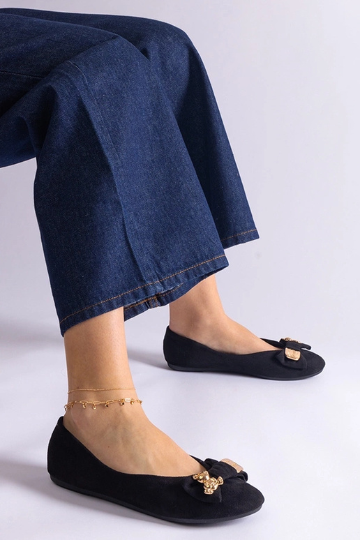 Schwarze Ballerinas mit Schleife und...