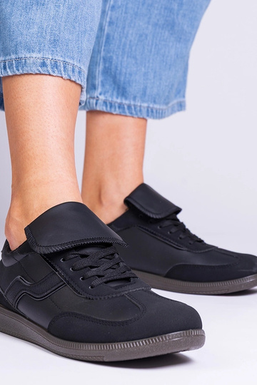 Schwarze flache... 2