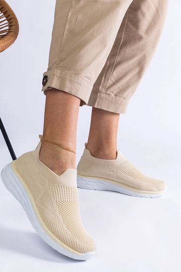 Beige Slip-On Sportsneakers... 2