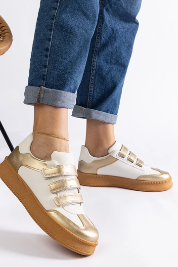 Goldene Sneakers mit Klettverschluss „Mena“ 2