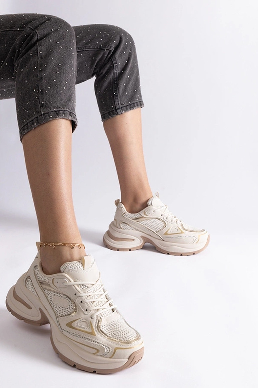 Beige Sneaker mit massiver Adom-Sohle