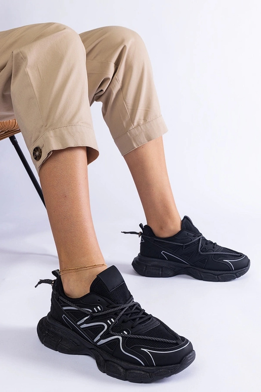 Schwarze Damen Sneaker mit massiver...