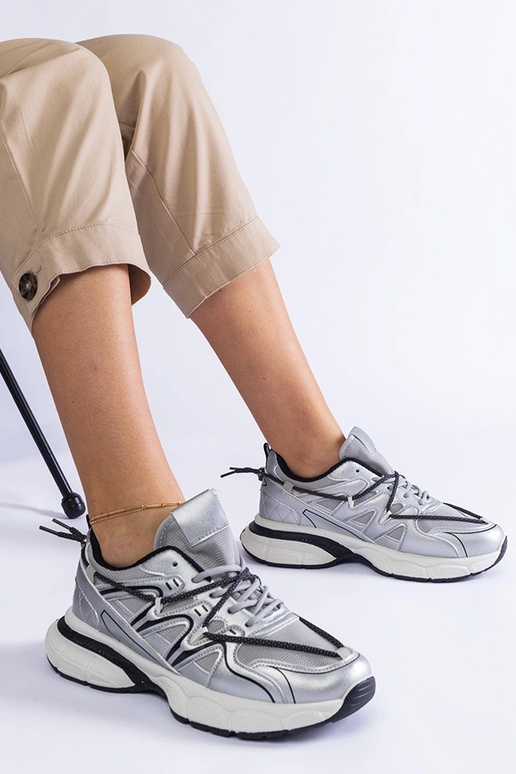 Silberne Damen-Sneaker mit massiver...