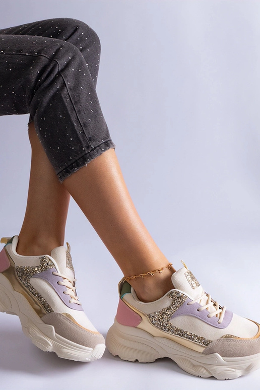 Mehrfarbige Sneakers mit... Mehrfarbige Sneakers mit...