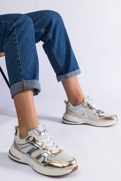 Sportliche Stoff-Sneaker mit goldenen...