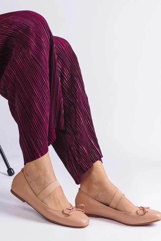 Beige Ballerinas mit Gummizug und...