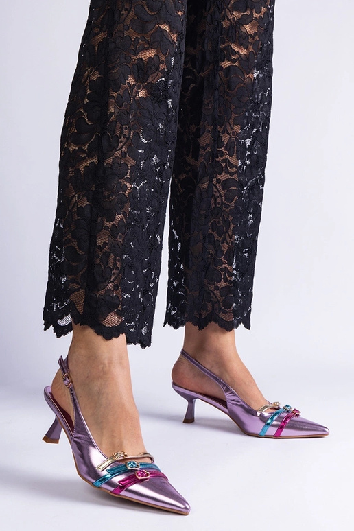 Lilafarbene Pumps mit offener Spitze...