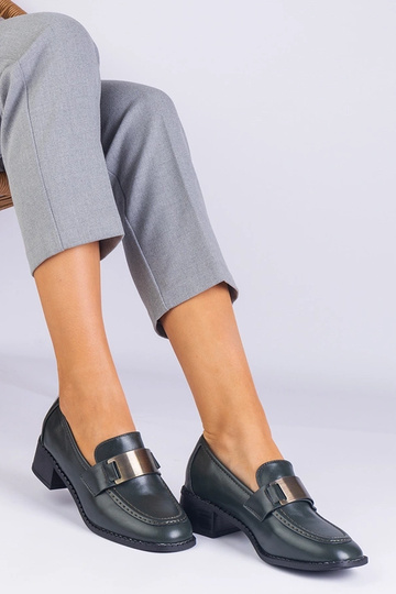 Grüne Damenschuhe mit hohen...