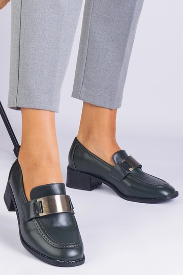 Grüne Damenschuhe mit hohen... 2