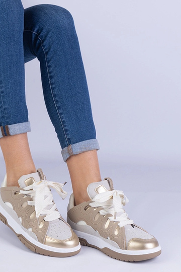 Beige Damen Sneaker mit Zierschnürung Grejs