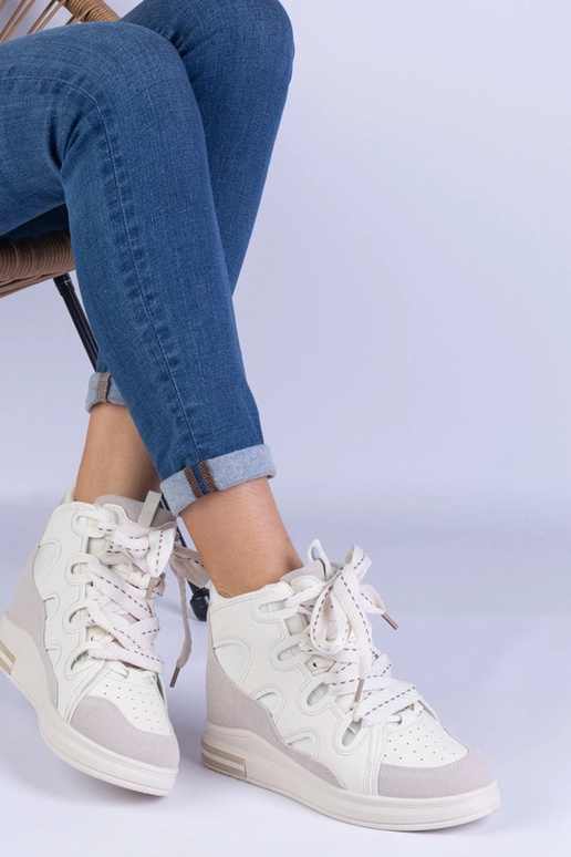 Weiße Damen-Sneaker mit dicken...