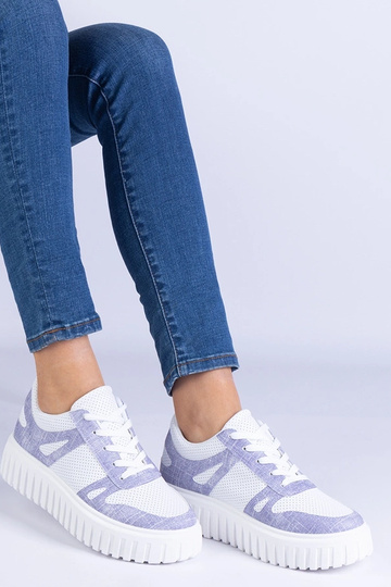 Lilafarbene, durchbrochene Sneaker mit massiver Lusinda-Sohle