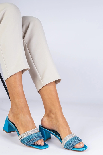 Blaue elegante Sandalen mit...