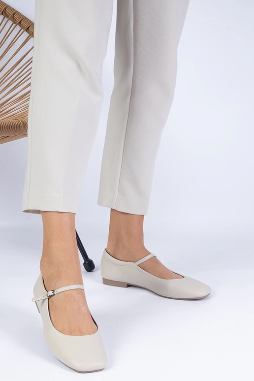 Beige klassische Ballerinas aus...