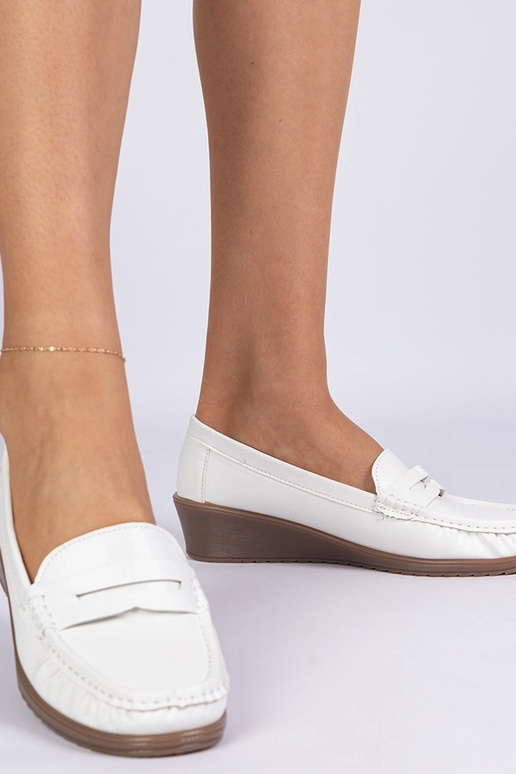 Weiße Mokassins für Damen mit...